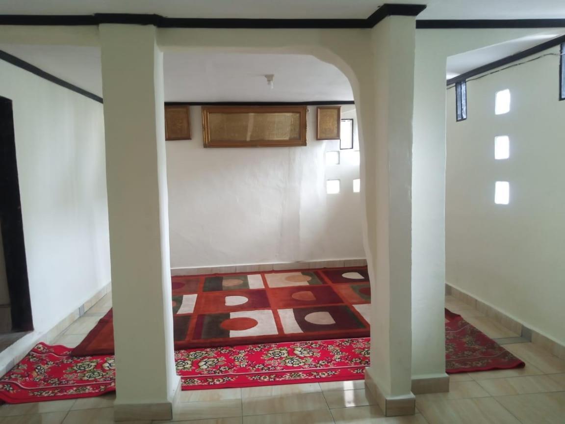 Hotel Surya Jaya Sentani Bagian luar foto